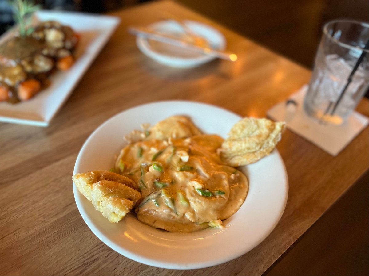 HbgRestWeek's tweet image. .@Dodgecitysteak had prepared a deliciously impressive dinner last night with their special #HarrisburgRestaurantWeek menu! Pictured:
▪️ Stuffed Pork Ribeye
▪️ Wild Boar Arancini
▪️ Lobster Ravioli
▪️ Dessert! Fried Butterfinger Cheesecake, and S'mores Bread Pudding Sundae