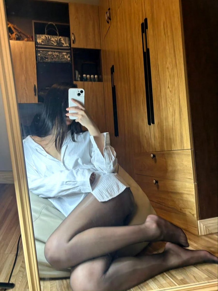 jh5khdfv's tweet photo. #娄底  beautiful woman https://t.co/i0dpUeExTc