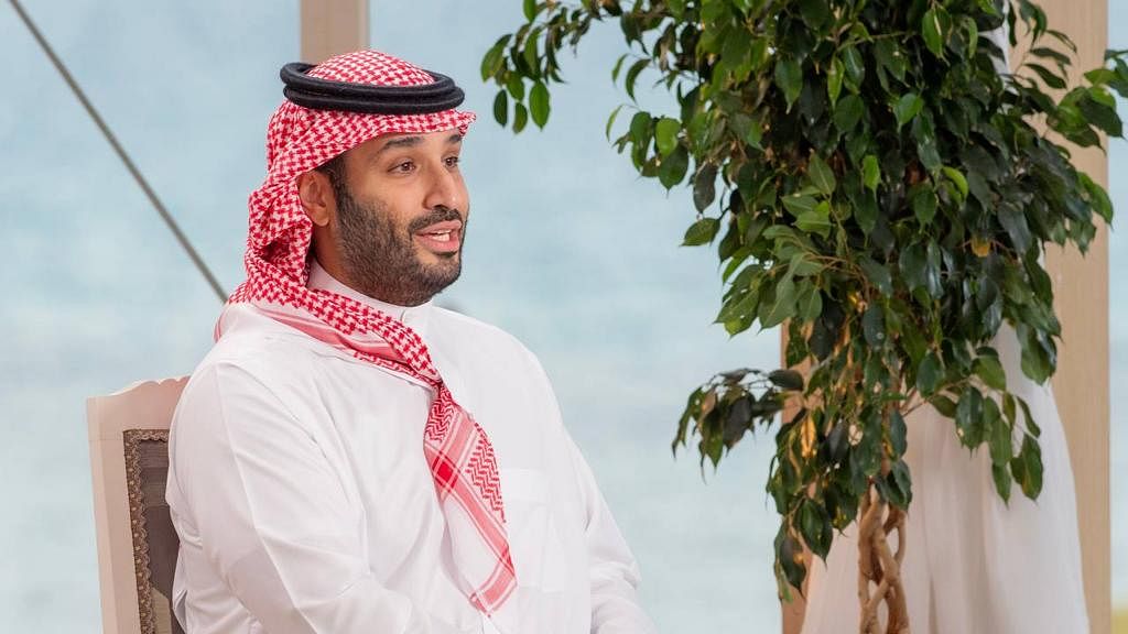 #لقاء_محمد_بن_سلمان
باختصار كل (كلمة) يقولها سموة هي محط انظار العالم اجمع، يتم دراستها بعناية لمعرفة مايخطط لة سموة. 
 باختصار يعرفون عندما يقول سموة شيء فانه يفعلة.  x.com/saudikey966/st…