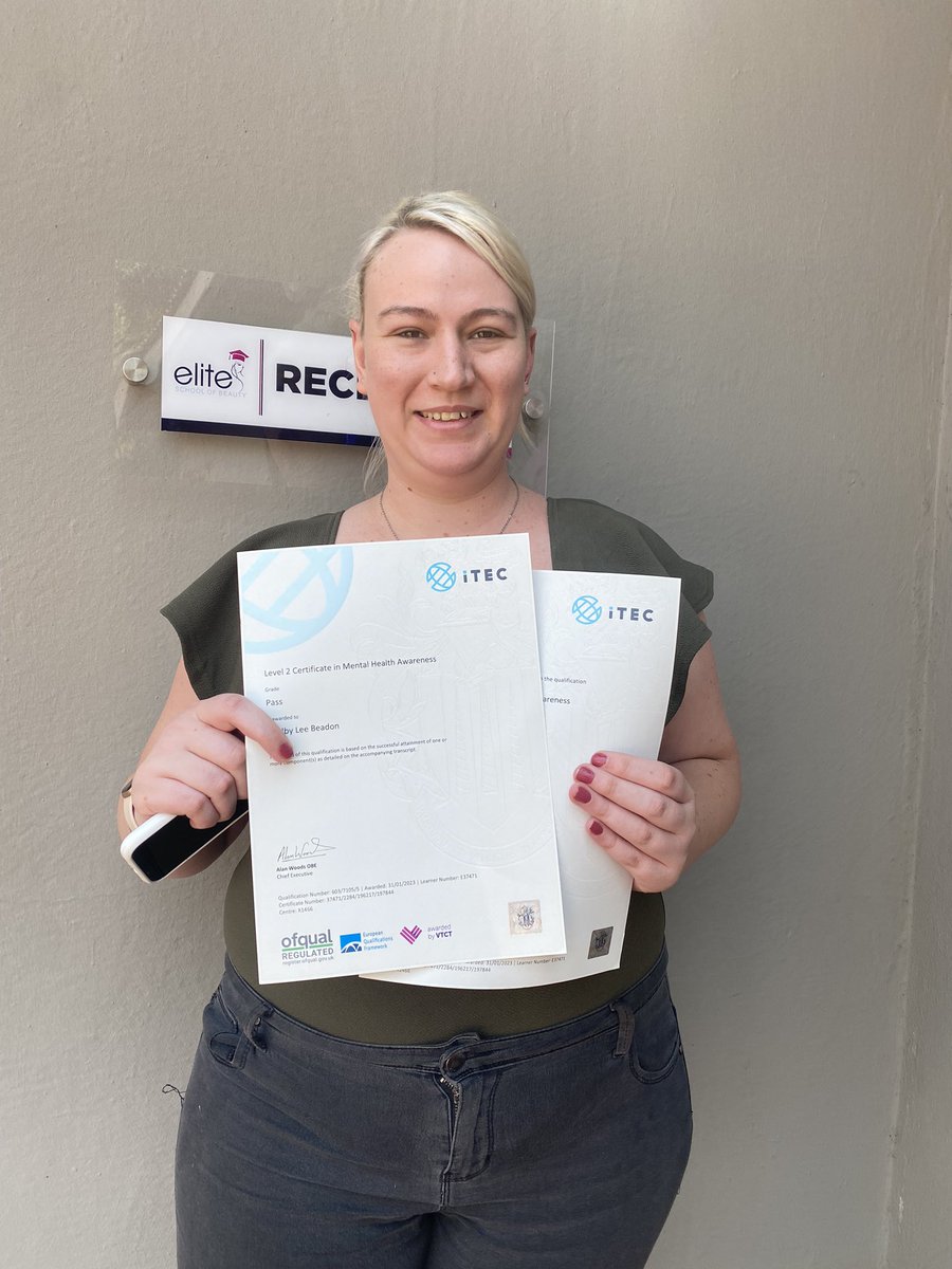 EliteBeauty_Zim's tweet photo. Congratulations to Shelby for obtaining her ITEC Certificate in Mental Health 👏🏽👏🏽 well deserved! 💜💙🤍 

#ITEC #elite #qualified #international #elitee https://t.co/b9MzrVwHES