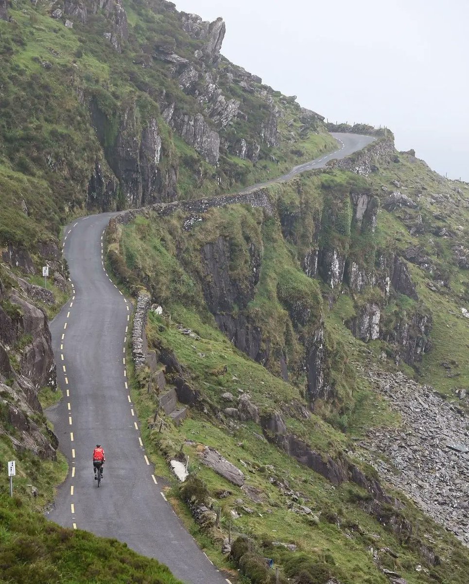 ChasingGraham's tweet photo. The deed is done. Going big for my first unsupported ultra cycling race, the Transatlantic Way Ultra.  2500km/6days non-stop along the Wild Atlantic Way next August. Just me, my music, a couple of spare tubes and a big fucking point to prove to myself.

#transatlanticwayrace https://t.co/cAoBSomx6u