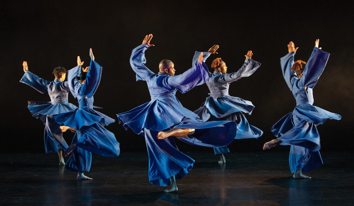 Lotusartsmgmt's tweet photo. 💙💜 Ronald K. Brown / EVIDENCE returns to the 62 Center for the Performing Arts on September 29th for an evening of repertory. 💙💜 https://t.co/TihkZZ61D1
