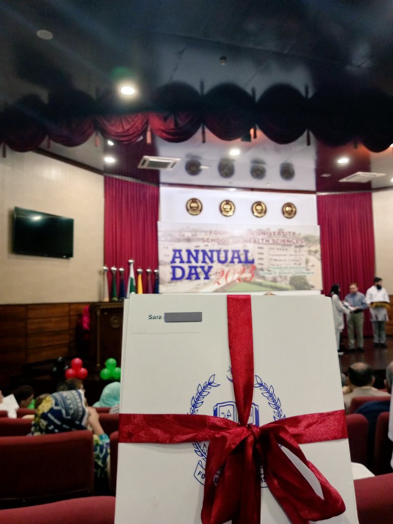 saradotcom_'s tweet image. Alhamdulillah♾️ 
Alhamdulillah ,for not only getting my dream fulfilled but also for making my loved ones proud ♥
#Batch19
2019-2023