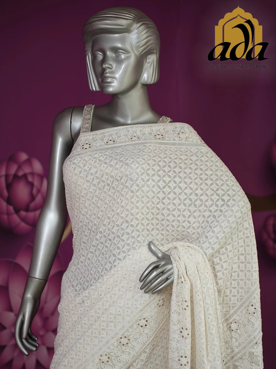 Ada Hand Embroidered Ivory White Pure Georgette Lucknowi Chikankari Saree With Blouse And Muqaish Work  #AdaChikan #Chikankari #PureGeorgette #GeorgetteFabric #GeorgetteSaree #LucknowChikan #LucknowiSaree #TraditionalSaree #DayWear #Wedding #AdaDesignerChikanStudio #ADA