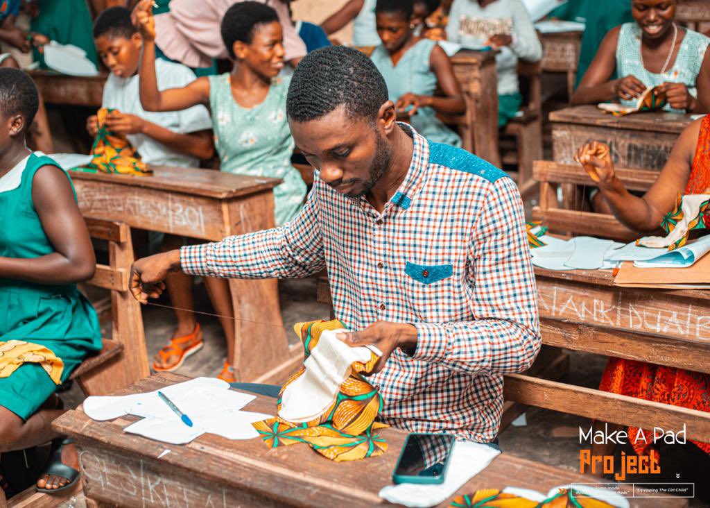 PacesettersGF's tweet photo. Have you heard about the multiplier effect?
At Pacesetters, we believe that when one person is impacted, that person impact at least one more person.
These are pictures of teachers learning how to sew reusable sanitary pads. 

#tbt
#makeapadproject
#multipliereffect
#impact
#pgf https://t.co/pTgpslF2tl