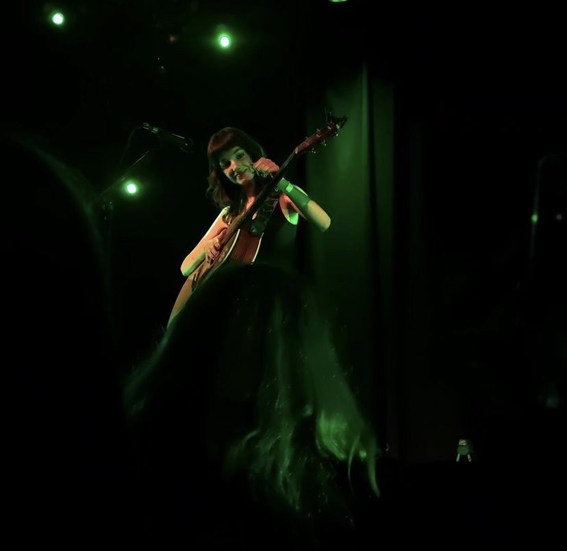 AlixPageUpdates's tweet photo. More of Alix last night!

@alixxpage @AlixPageHQ https://t.co/wn2gE6r2MZ