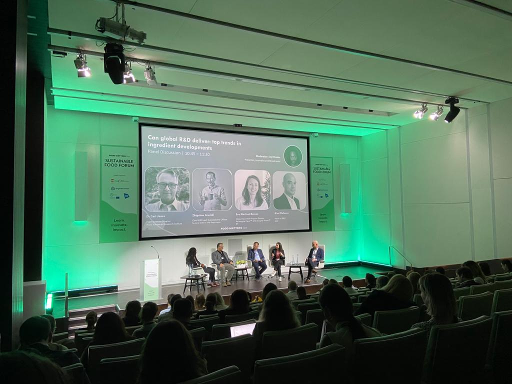 Food4LifeSPAIN's tweet photo. Los días 19 y 20 de septiembre, asistimos a la feria de
@FoodMattersLive, Sustainable Food Forum en Londres con los ganadores de la V Edición de los Premios #INGENIA: @breadfree_es, #MundoHealthy y
@VackaBarcelona.
Tuvimos el placer de coincidir con varios de nuestros socios 🆙 https://t.co/RsSsyNq5HD