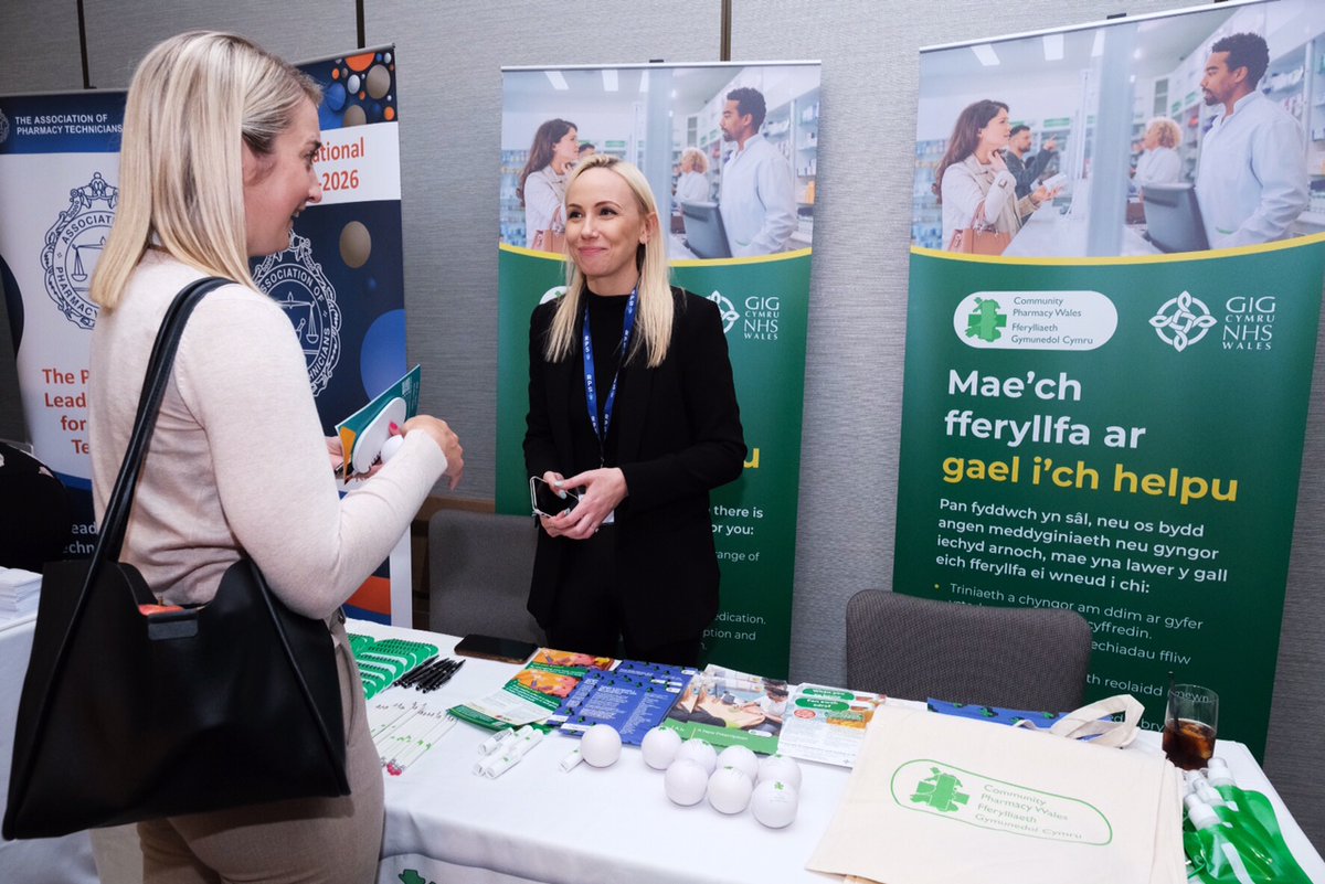 Lots of catching up and networking during lunch at #PharmacyVisionWales conference.