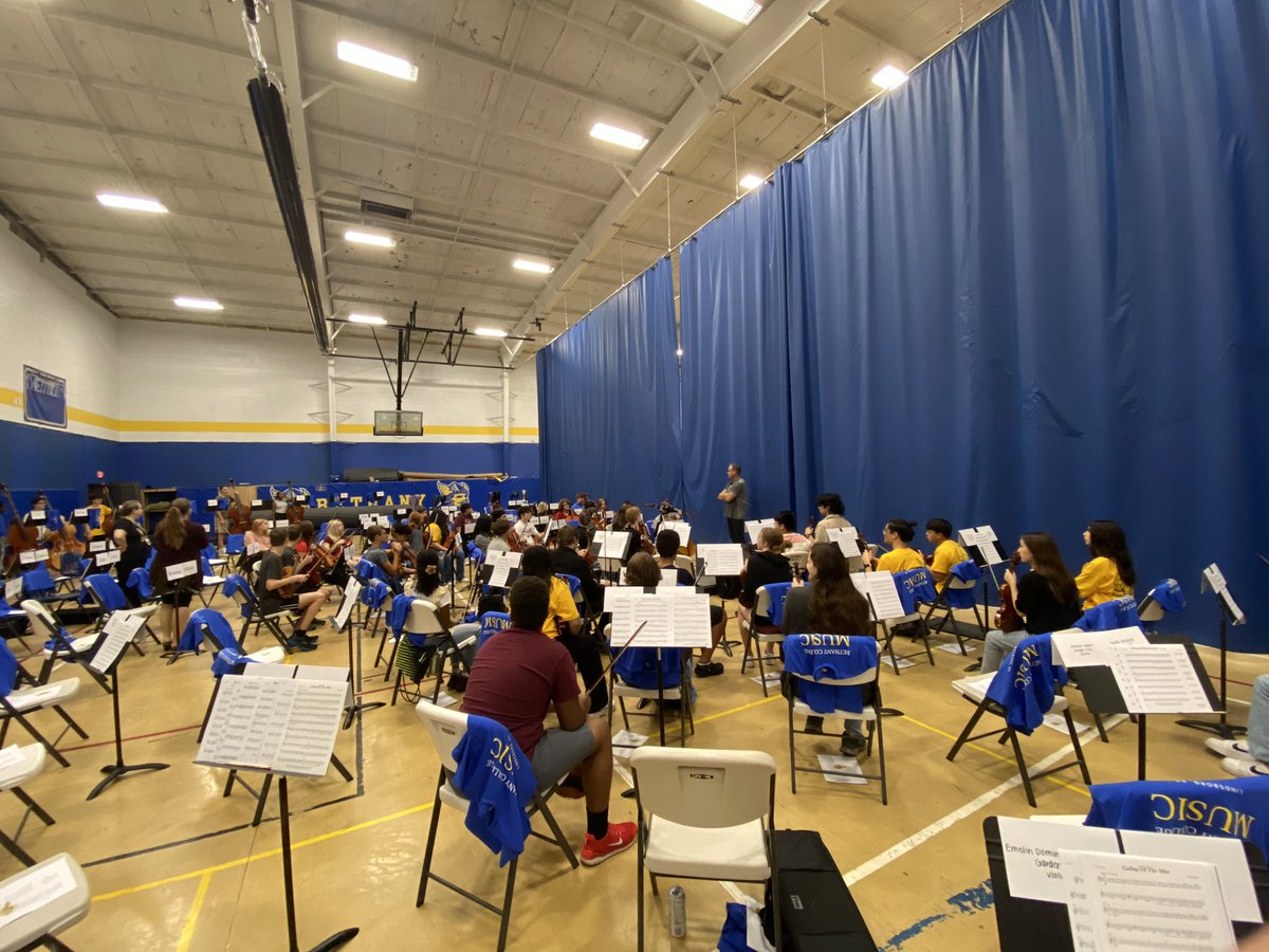 SC_orchestras's tweet photo. Super excited to be at Bethany College String Day today with some of our CHS Orchestra students! Guest clinician/composer Kirt Mosier!! https://t.co/XFasCgTsSB