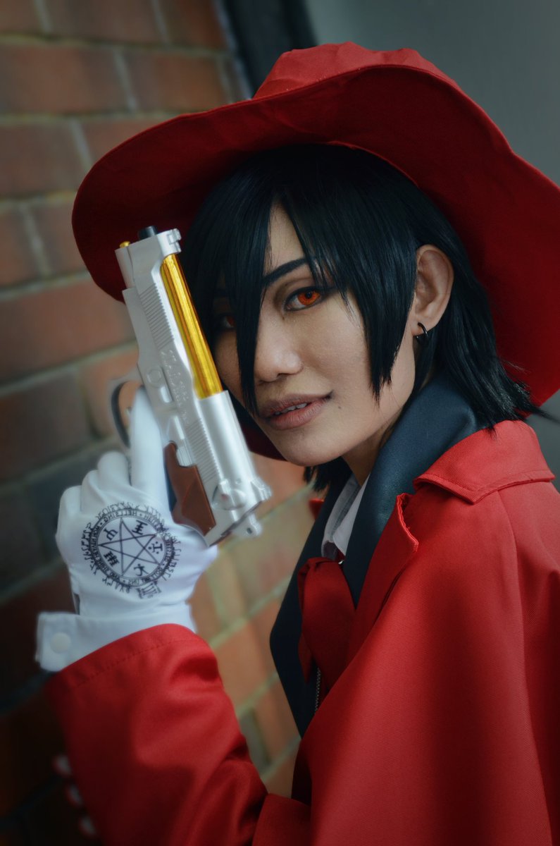 JojoBcos's tweet photo. ALUCARD​ [ HELLSING ULTIMATE ]

📸 : Pongto - ポント 
shoes : Wartfa Manakul 

#alucardcosplay #kokorocosplayretro 
#alucardhellsing #hellsing #hellsingultimate #hellsingalucard  #hellsingcosplay #hellsingultimateedit #Alucard 
#アーカード #ヘルシング #コスプレ
#cosplaythailand https://t.co/DWsxAhdjQN