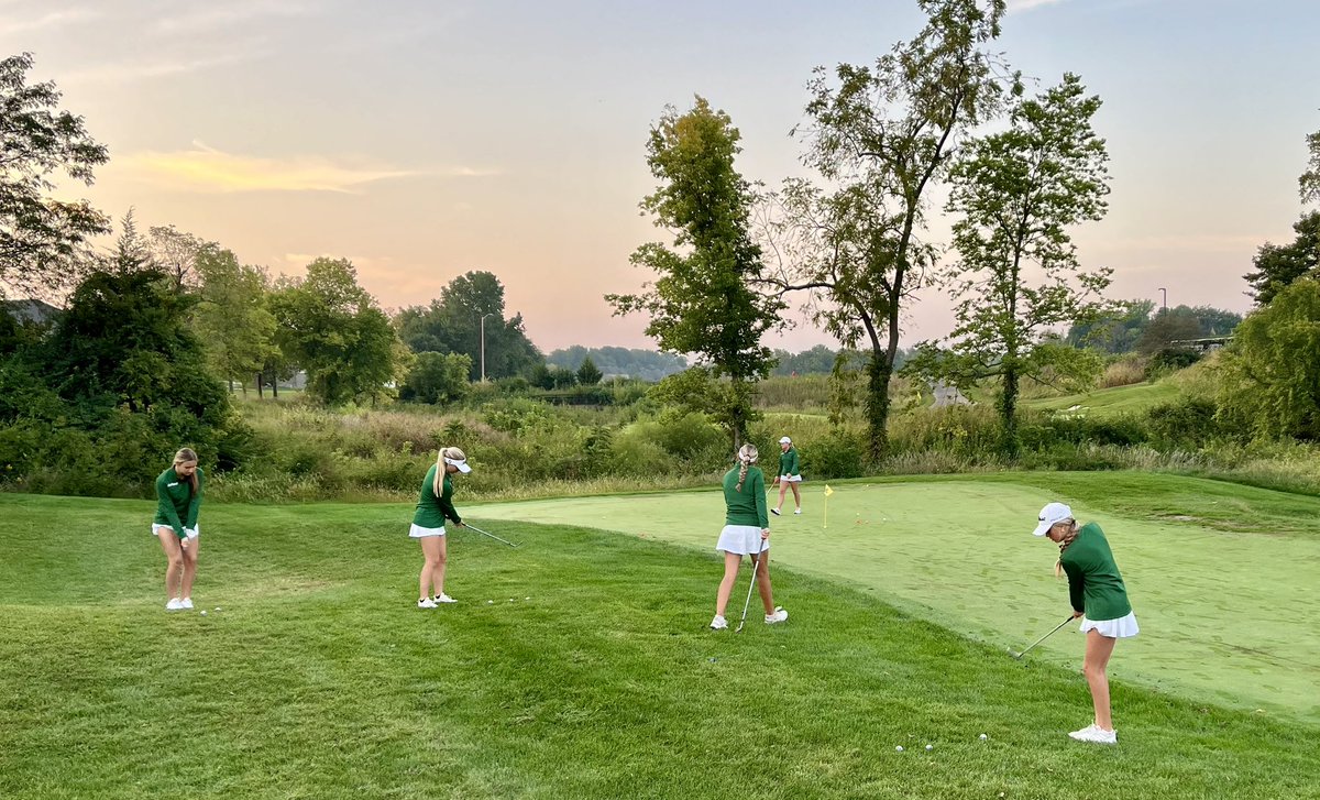 An early start for the varsity squad at Prairie Highlands today. Round 2 of the Blue Valley cup!