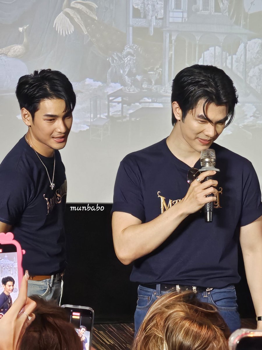 Tsukiyo137's tweet photo. Thanks for everything you guys did today.
Hope U2 enjoy every single moment 
#mansuangxVietnam 
@milephakphum @Nnattawin1 
See you soon 💚💛 https://t.co/fwNFSQ0Pct