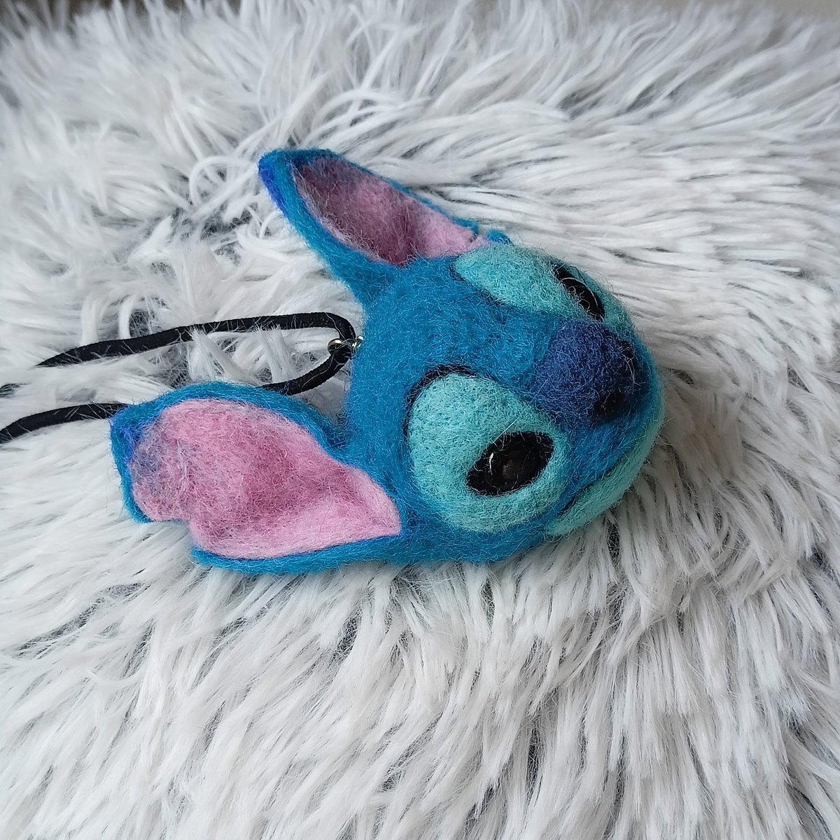 Remy_Made's tweet photo. Hace mucho que no subo nada, pero creo que no perdí el toque 💙
#Stitch #hechoamano #regalosoriginales https://t.co/ME5fdbvtEG