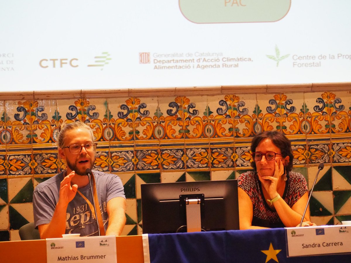 Reprenem la jornada abordant els reptes en un context de canvi climàtic. Condueixen la taula de debat en Mathias Brummer i la Sandra Carrera <a href="/XCNatura/">XCN</a> 
Amb <a href="/marcvilahur/">Marc Vilahur</a> 
<a href="/cfcatalunya/">Consorci Forestal</a>
<a href="/ctforestal/">CTFC</a>
<a href="/CREAF_ecologia/">CREAF</a>
#CNPF #CPF
<a href="/accioclimatica/">Assemblea d'acció climàtica</a>