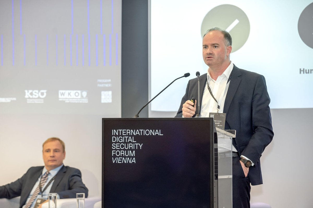 CSRD_eV's tweet photo. Beim International Digital Security Forum (#IDSF) des AIT Austrian Institute of Technology sprach Präsident Hans-Wilhelm Dünn über Herausforderungen für die europäische Sicherheit: „Neben der Einbindung von innovativen Technologien in die Cybersicherheitsarchitektur von 1/4 https://t.co/V5ukzdsypp