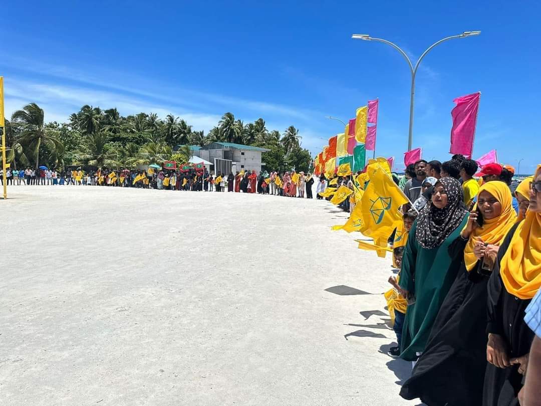 pappi_shaharu's tweet photo. Kihaadhoo 
#Round2Ibu Vote Alhaa Furaalaa ✅
3✅ https://t.co/3JbLceJekS