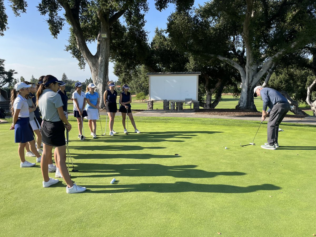 RHSGirlsGolf2's tweet photo. Had the chance to learn from one of the best, the great Dave Stockton! Thanks for taking the time to work with our team @StocktonGolf !
#longblueline #terriers #terriergolf #rydercupcaptain @RedlandsHighSch @RedlandsUSD @RedlandsAD https://t.co/7qDBueZS90