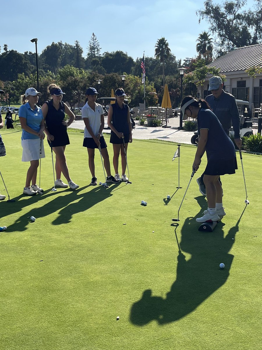 RHSGirlsGolf2's tweet photo. Had the chance to learn from one of the best, the great Dave Stockton! Thanks for taking the time to work with our team @StocktonGolf !
#longblueline #terriers #terriergolf #rydercupcaptain @RedlandsHighSch @RedlandsUSD @RedlandsAD https://t.co/7qDBueZS90