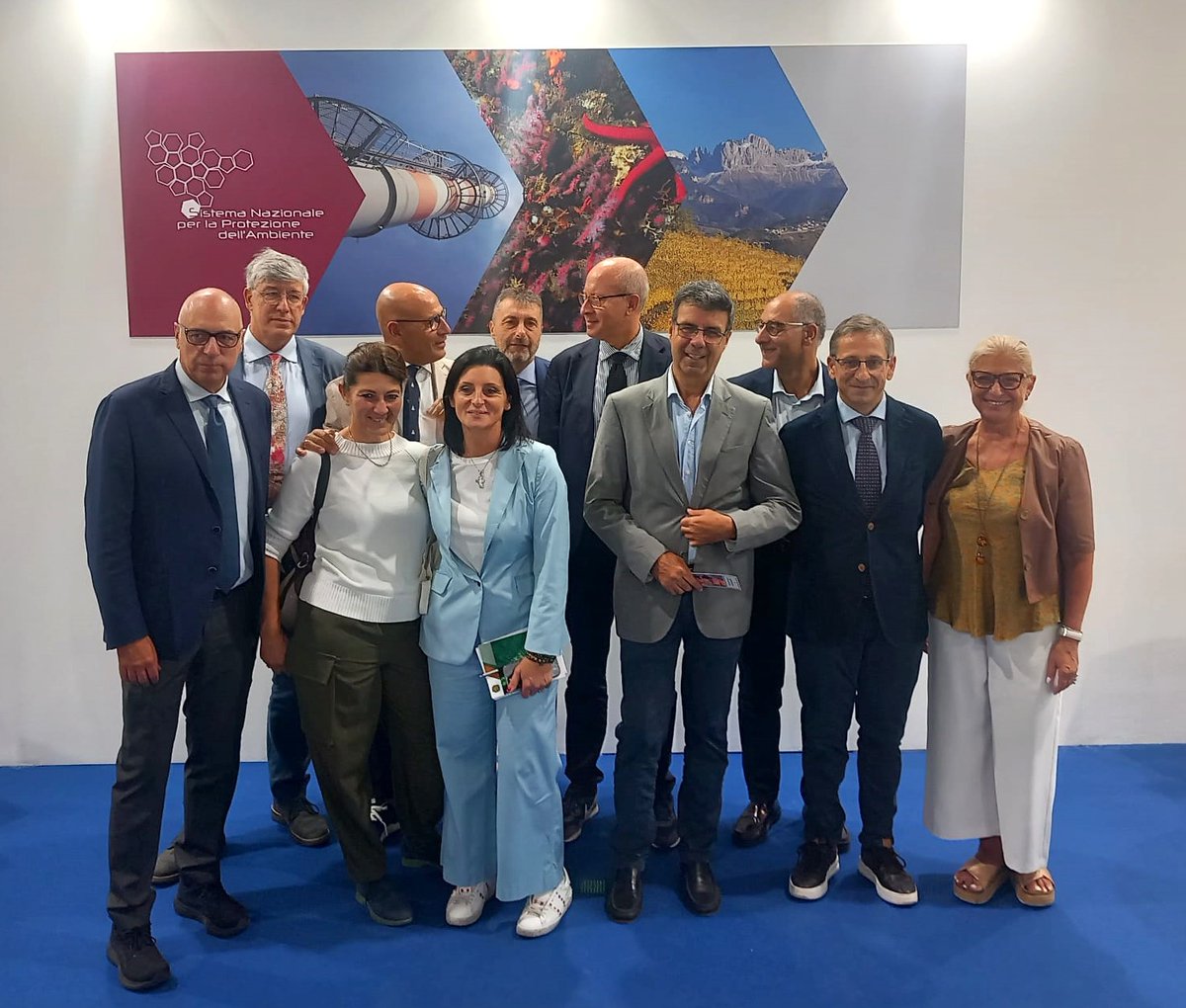 SNPAmbiente's tweet image. 2⃣ giorno #RemTech Expo a Ferrara. La visita della sottosegretaria @VanniaGava @MASE_IT allo stand #SNPA
🗓️Gli appuntamenti della settimana con #SNPA a Ferrara: bit.ly/3PIHVqm