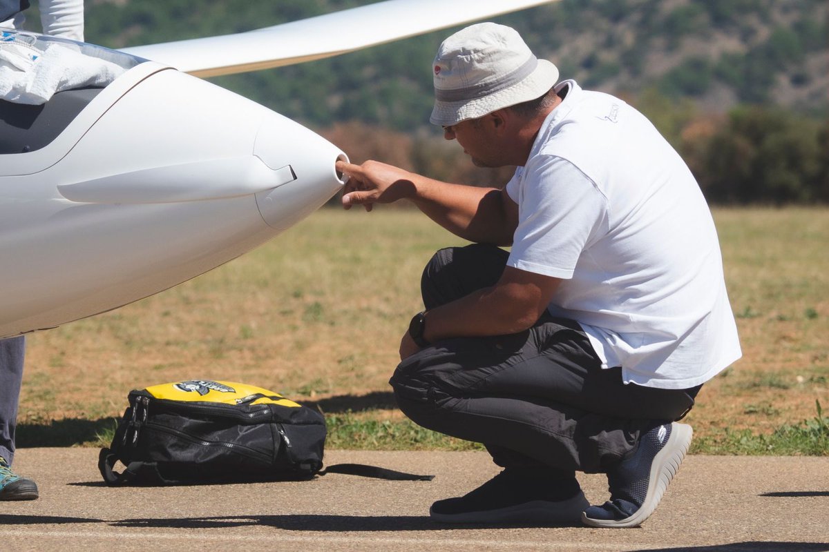 faisgp's tweet photo. @TiloHolighaus🇧🇪 @PeterPirc🇸🇮 @LukaZnidarsic🇸🇮 are racing at the #e5glide. This is 2nd edition organized by @CNVV_SAINTAUBAN at St Auban, France.
What's happened last year on the #e4glide ?
Scores at the soaring spot: scoring is time based.
#FES #ElectricisTheFuture https://t.co/ae2dgJsU9s