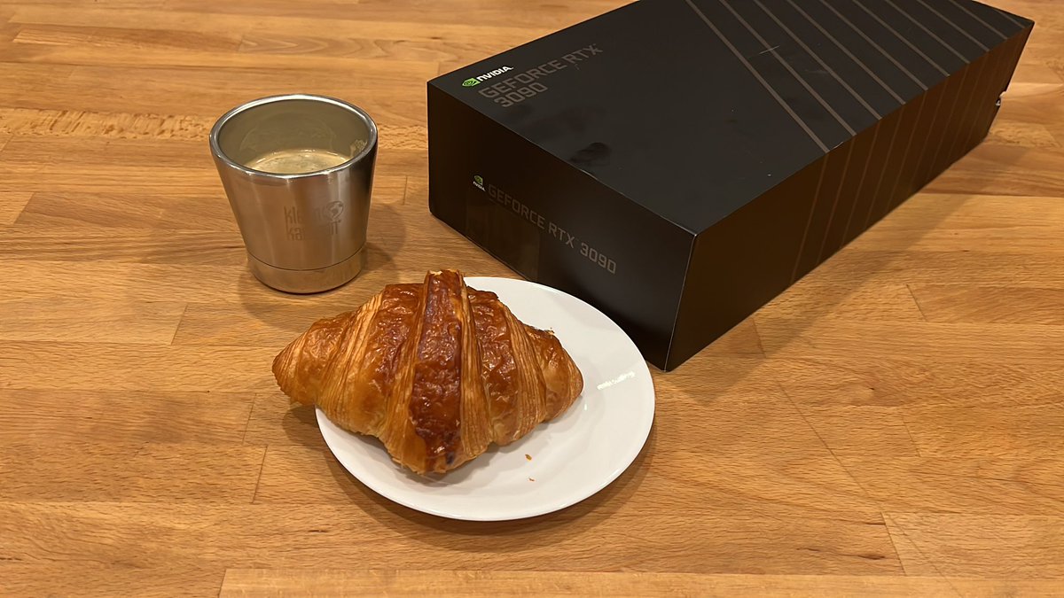 chrisalbon's tweet image. This meal just cost me $1,008 in San Francisco. This is why Americans think the economy is terrible.