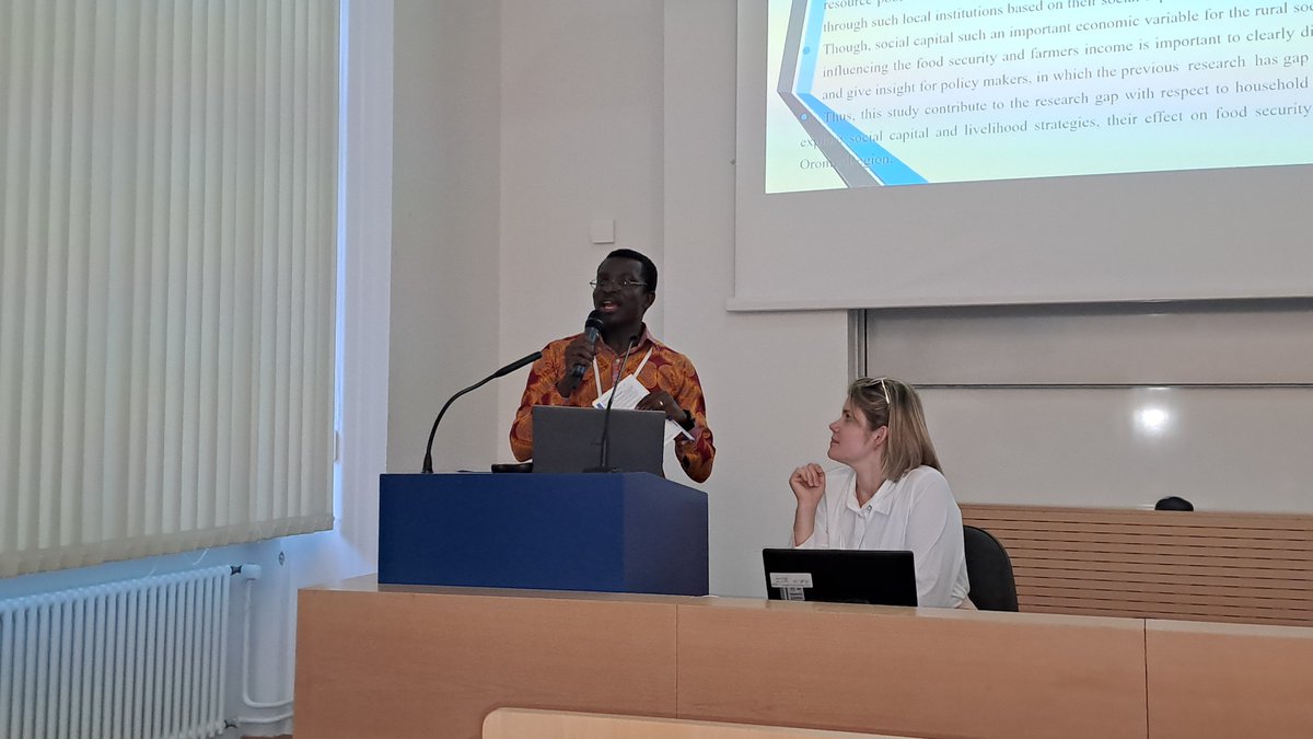 JLU_Crops's tweet photo. Our team members Emmanuel Donkor managing the #HD4A project and Ambika Pandey have been engaged in the #Tropentag presenting their collaborative work with @JauharA03516310, @AfricaRice, @BiovIntCIAT_eng , @irri, @IITA_CGIAR, 
@KCerfam, and others. https://t.co/pEUqzkFB7S