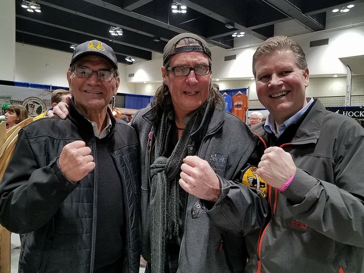 VintageMNHockey's tweet image. (L-R) Henry Boucha, Jeff Carlson &amp;amp; Dave Jensen

Taken @VintageMNHockey - Let's Play Hockey Expo booth

#tbt