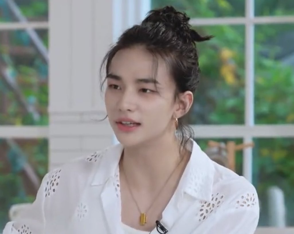 как я должна себя чувствовать в мире где даже ЕЙ изменили