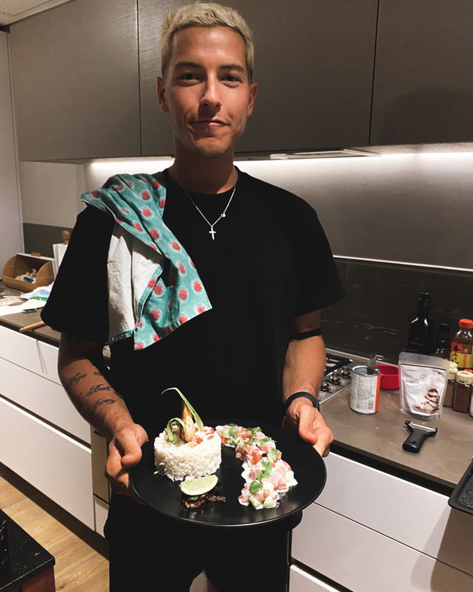 onepiecenetflix's tweet photo. Just let Taz Skylar cook!!!! 👨🏼‍🍳⏲ https://t.co/PwHxYLNI6Z