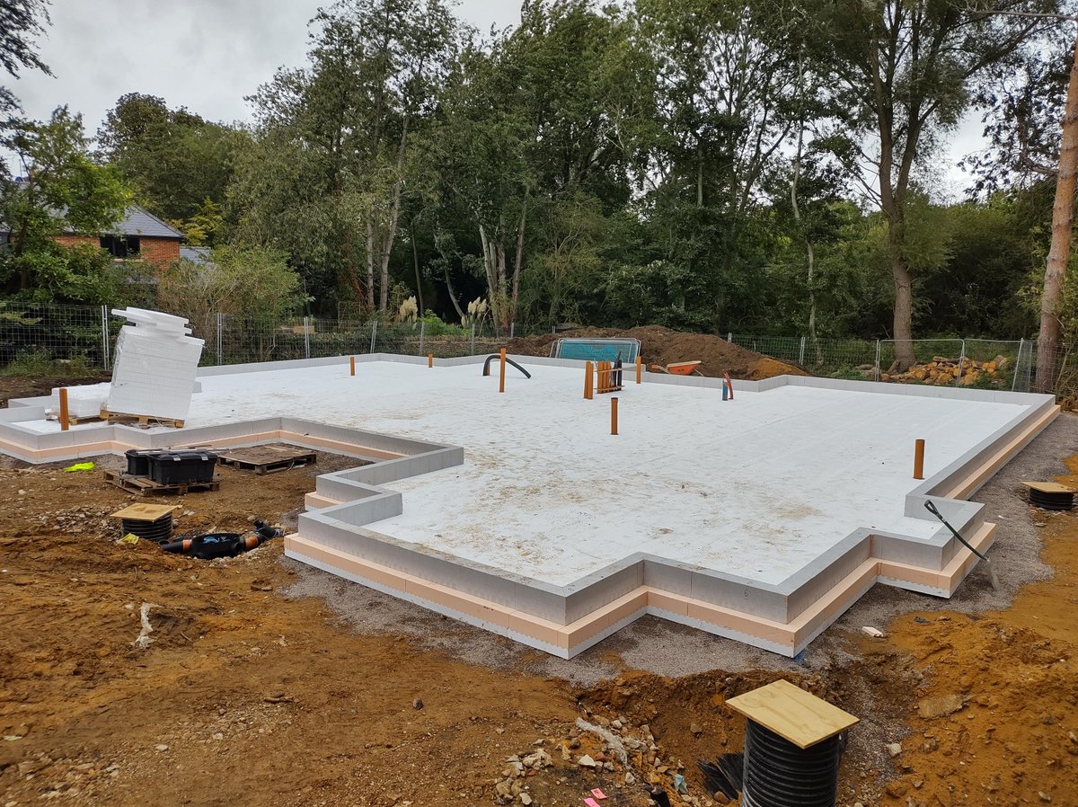 The first of two ISOQUICK® slabs installed for Tom and the team at Fourthwright Construction.

#Isoquick #BuildHomesBetter #InsulatingFoundation #PassivhausConstruction #Passivhaus