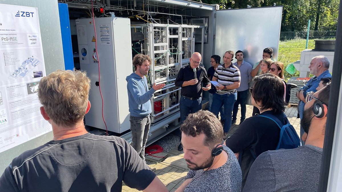 Bezaubernder Besuch aus Brasilien:
25 Professor:innen von <a href="/SENAInacional/">SENAI</a>, die im Rahmen von #H2Brasil einen #Wasserstoff-Studiengang für #Brasilien entwickeln. Sehr gerne unterstützen wir diese Aktivitäten.
@GIZ @th_koeln #Elektrolyse #Brennstoffzelle #ZBT #OpenFuelCell