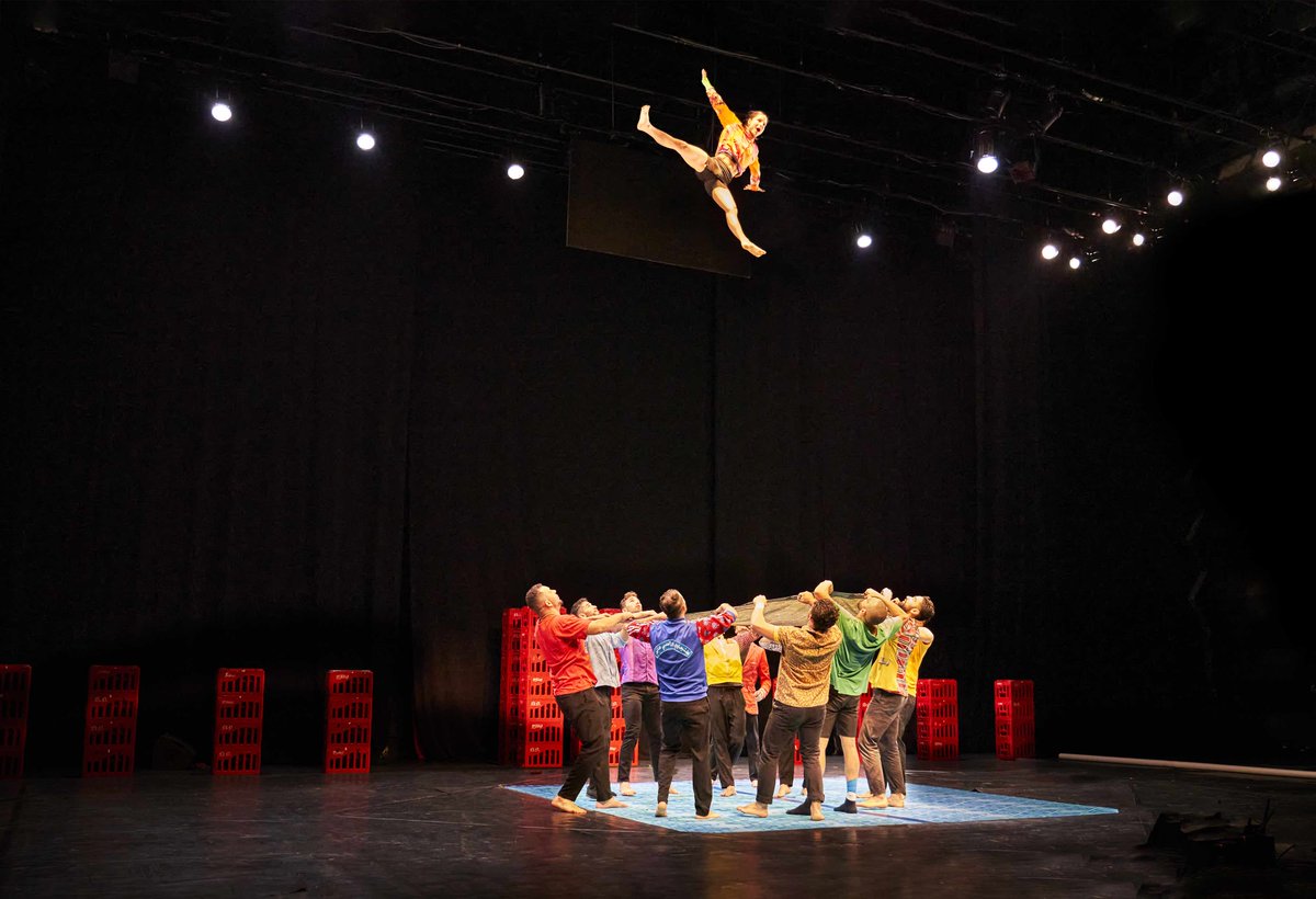 We're just over a month away from one of the headline shows of this year's Festival in Groupe Acrobatique de Tanger's FIQ! Expect magical acrobatic feats, breakdancing, freestyle football and fiery rap! Book now - belfastinternationalartsfestival.com/event/fiq/ #BIAF23 🎪🎈🔥⚽