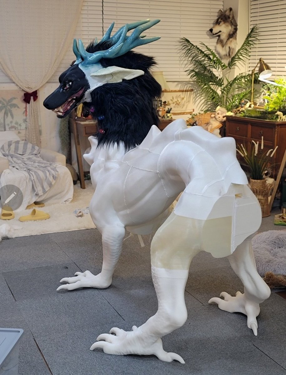 Life size imoogi
1.7m x 2m

The inside is all made up of 3D printing! It was divided into 46 pieces and printed for 1645 hours !! 

it took me 6 months to make it. It was my first time doing it, so I failed a lot in the process. But I'm glad it was completed in a great way!