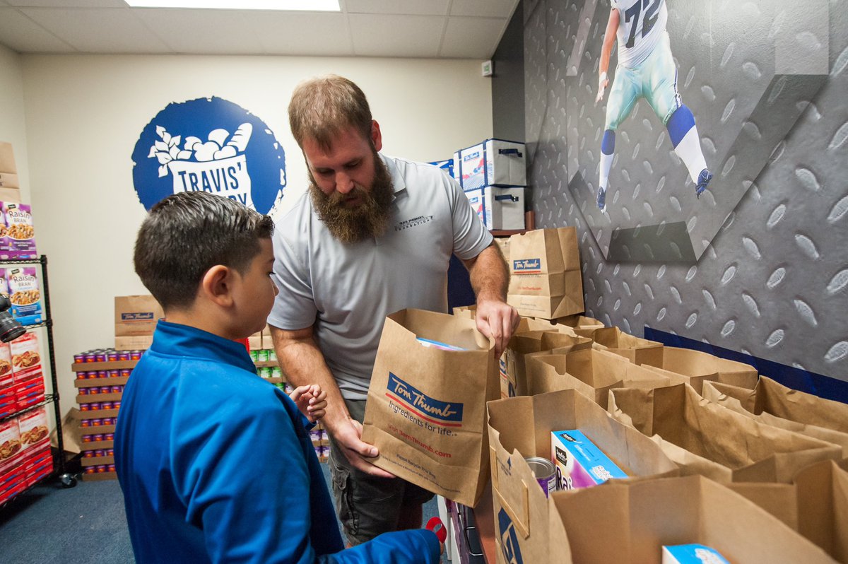 Travis Frederick tweet media