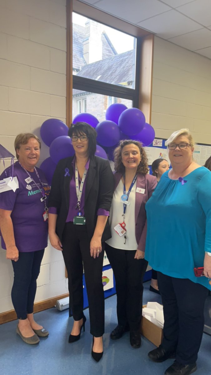 Well done to Our Lady’s Hospital, Navan for their continued efforts in raising awareness #WorldAlzheimersDay 2023 great to have @DanielleTimOT @alzheimersocirl in attendance!!💜👏 @IEHospitalGroup @PGallagherIEHG #DementiaAwareness #Alzheimers #UnderstandTogether