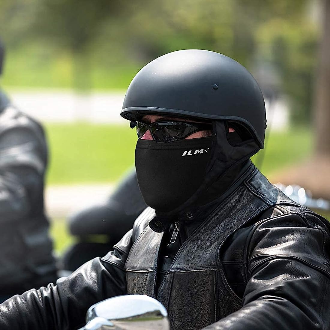 bikes_top's tweet photo. Stay warm this rainy season , protect your neck from the wind . Get yourself a helmet with a neck cover or neck warmer. Contact 0702355319 for more information . For more helmets and rain gear visit the showroom in Ndeeba . #rainyseason #raingear https://t.co/E88inGKJFP