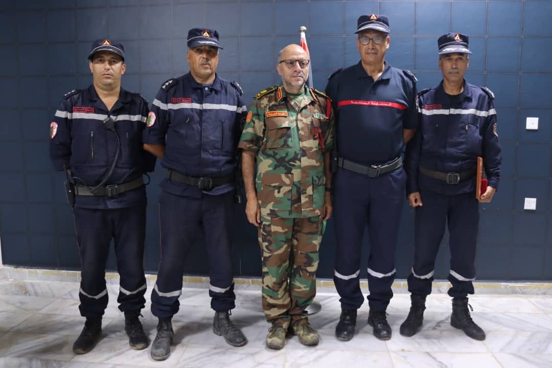 AlgAujourdhui's tweet photo. En reconnaissance à leurs efforts, les équipes de la #protection #civile #algériennes honorées par les autorités #libyennes https://t.co/EGGR4dSQ8M