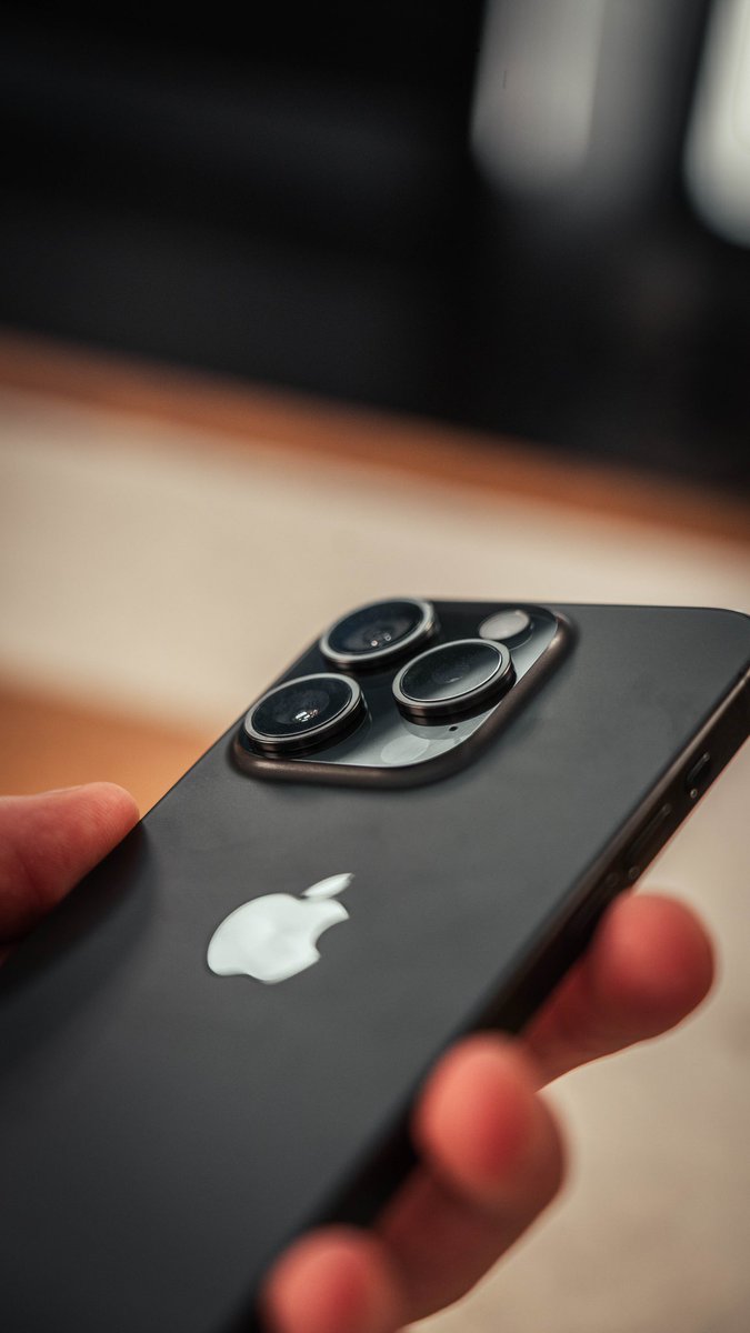 andres_vidoza's tweet photo. iPhone 15/15 Pro Unboxing &amp; First-Look 🔥 | Goodbye S23 Ultra! 😓 https://t.co/xBZdd8awKC