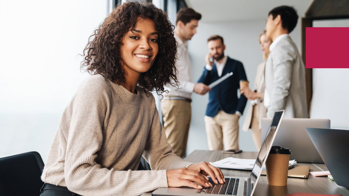 ServicePensions's tweet photo. https://t.co/ooFVhU0sr1 est un outil pour tous, y compris les jeunes travailleurs! Grâce au simulateur, vous pouvez tester l’impact de différents scénarios sur la date et le montant de votre future pension. Peu importe votre âge, https://t.co/ooFVhU0sr1 est fait pour vous 😉 https://t.co/4H8ZZe5CY8