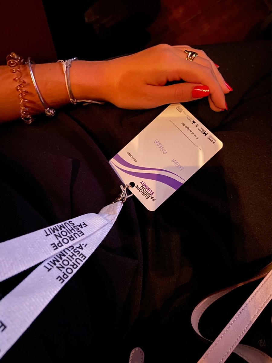 luxetalent's tweet photo. 🇪🇸  Ayer asistimos a la segunda jornada de #EuropeFashionSummit 🌟. Un día repleto de debates sobre el futuro de la industria de la moda y sus transformaciones.

¿Qué reflexiones tienes tú sobre la moda en Europa? ¡Queremos conocer tu opinión! 💬

#Moda #LuxeTalent https://t.co/BAQCtaJb9D