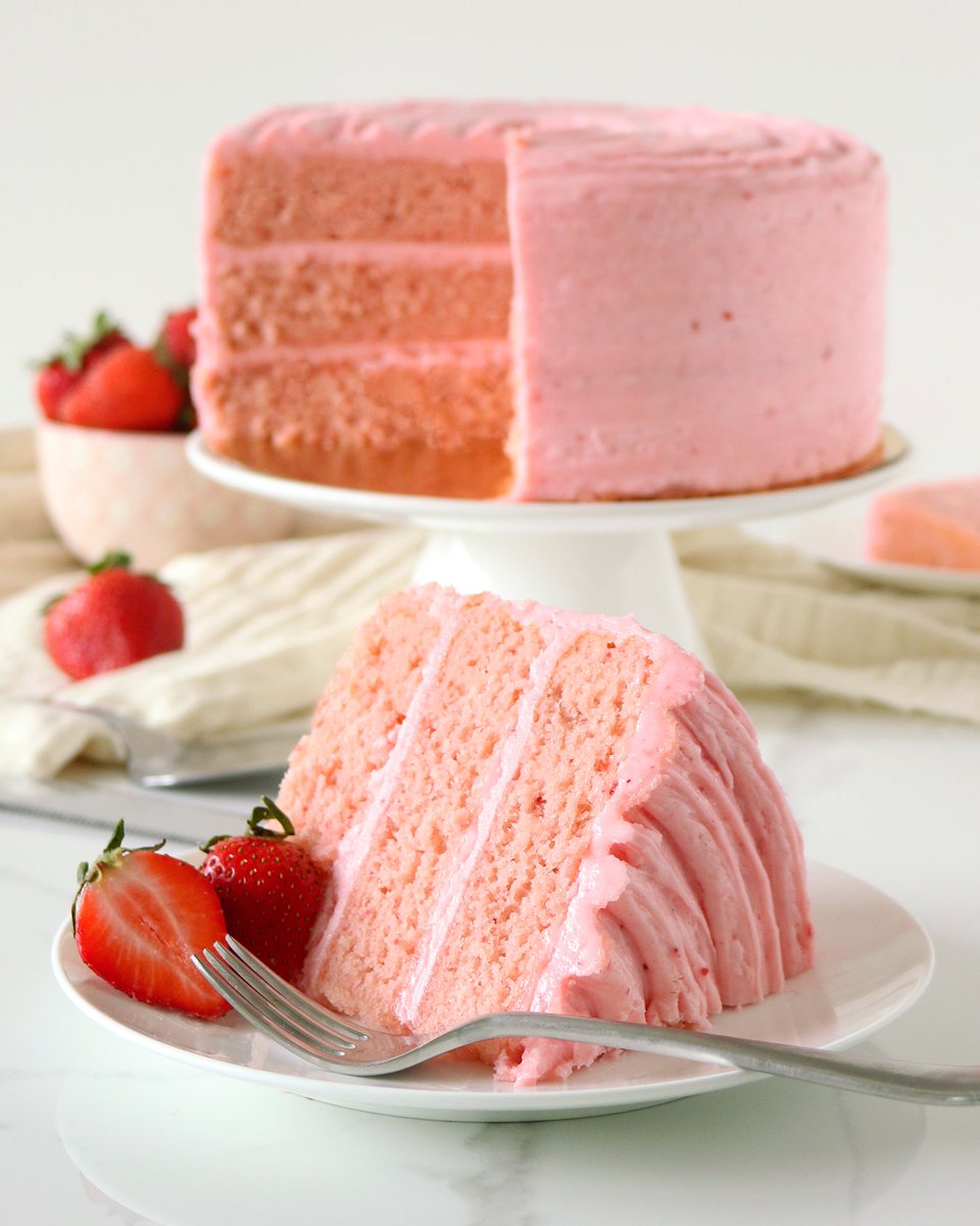 savcandy's tweet photo. Indulge in sweetness with our Strawberries & Cream Layer Cake! 🍓 For a limited time, enjoy $10 off and free shipping on this delectable treat. Treat yourself to layers of lusciousness!
Shop Now: https://t.co/xQd7TZT1MX
#Savannahcandykitchen #SavCandy #SweetDeals https://t.co/8MUWyKVNdL