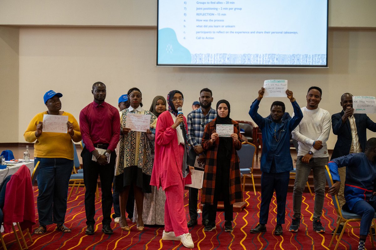 Ore_Osman1's tweet photo. During @UNmigration workshop on strengthening Africa Youth Voices on Human Mobility in the Context of Climate Change;

✅ Expansion of #KDMEEC Youth Messages 
✅ Adoption of Youth Key Messages
✅ Call of Actions by Young Leaders
✅Advocating 4 #KDMEEC 

@AmyEPope @IOMRONairobi https://t.co/M3k8qnyO2q