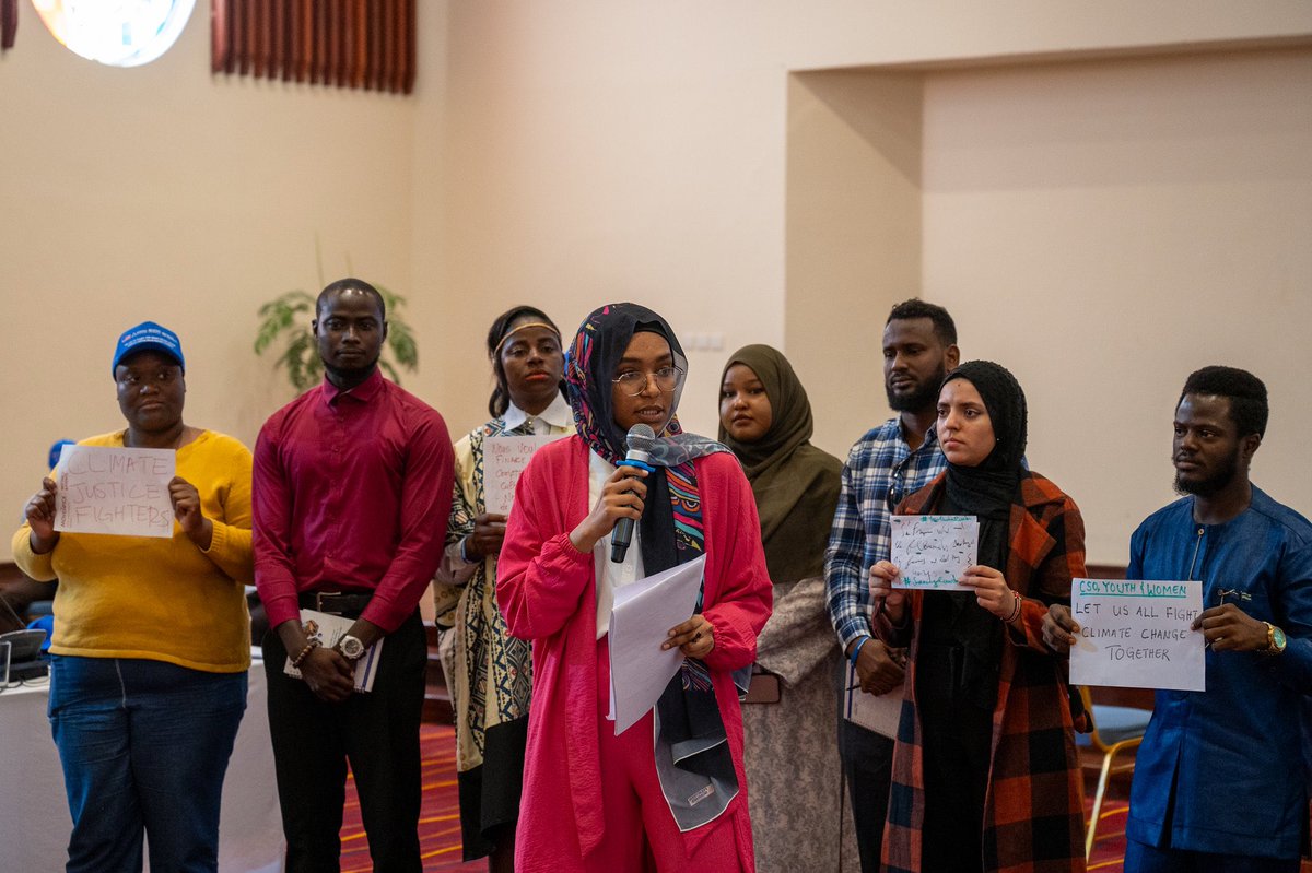 Ore_Osman1's tweet photo. During @UNmigration workshop on strengthening Africa Youth Voices on Human Mobility in the Context of Climate Change;

✅ Expansion of #KDMEEC Youth Messages 
✅ Adoption of Youth Key Messages
✅ Call of Actions by Young Leaders
✅Advocating 4 #KDMEEC 

@AmyEPope @IOMRONairobi https://t.co/M3k8qnyO2q