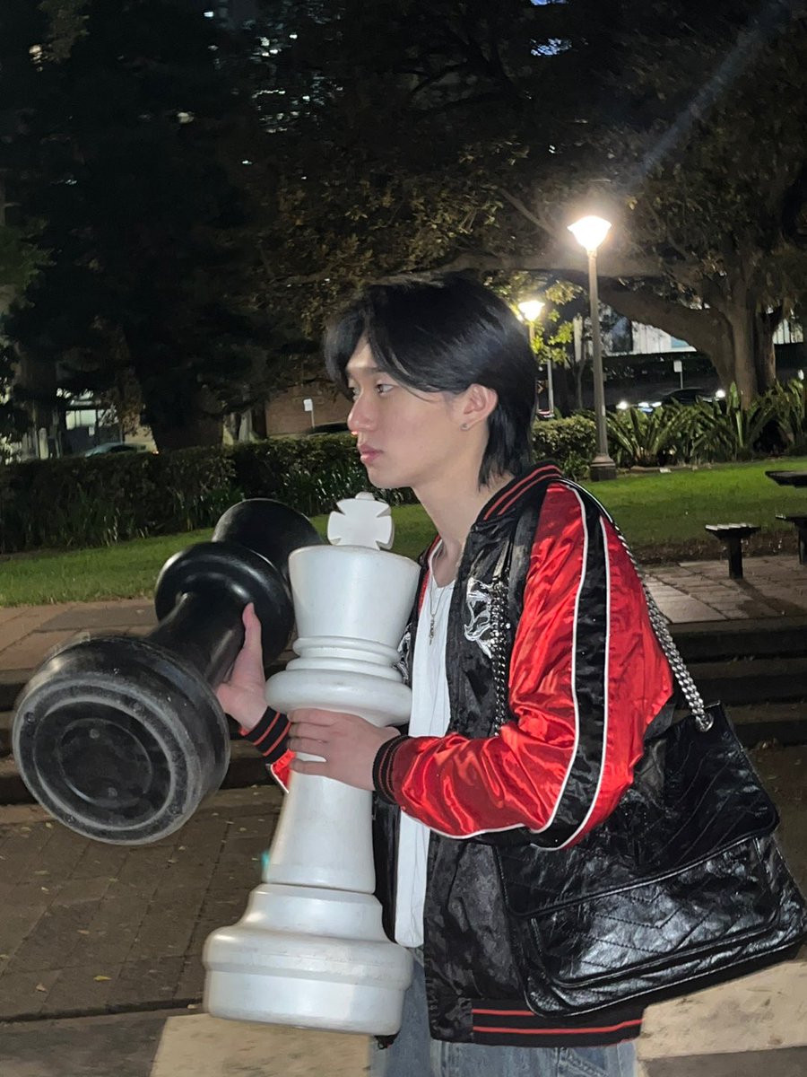 P1H_members's tweet photo. ♟️👑💪🏻

#P1Harmony #THEO https://t.co/wf5O9V3M7W