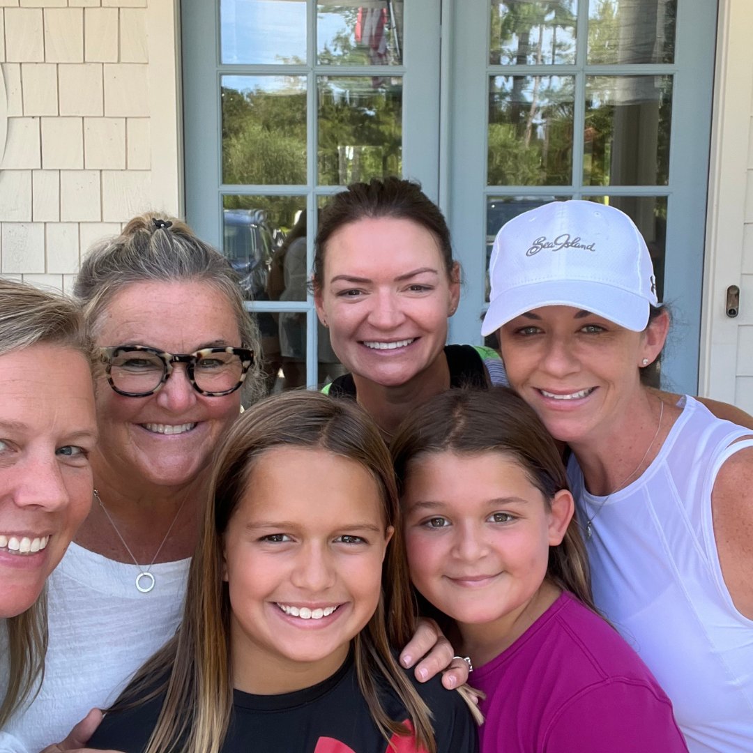 WhereSkiesRBlue's tweet photo. So many from the community of Marietta make it possible for us to bring hope, laughter &amp; family fun to our Blue Skies families! They are our Hometown Heroes! We would love to partner with even more to keep spreading the word of Blue Skies.
Register here: https://t.co/ohu3uZFNem https://t.co/2qoDDz2M81