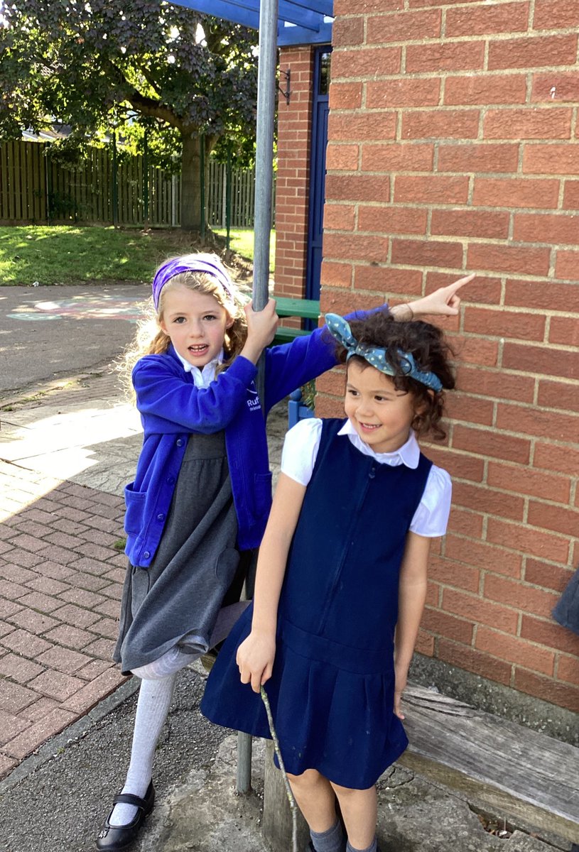 rufforthschool's tweet photo. Class 2 went on a Science βtreasure huntβ this afternoon, to identify a number of different objects around the school, to investigate what materials they were made from. #RPSScience πͺ΅πΈπ¦΄π« https://t.co/8mEi0x7GJ7
