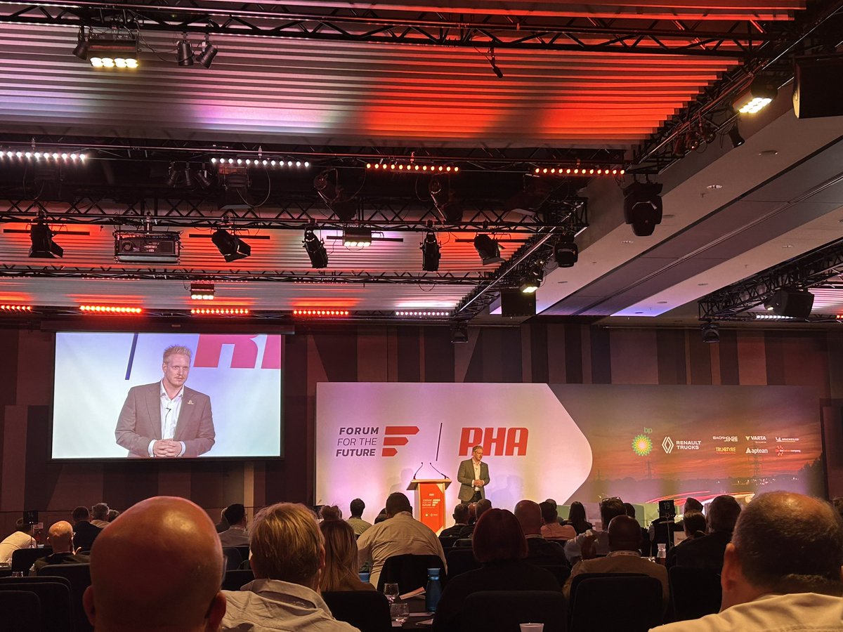 RHANews's tweet photo. Jon Manning, CEO &amp; Founder of @ArthurEllisMHS discusses the importance of being informed about mental health and wellbeing in an interactive session. https://t.co/Kv3M7fq1yC
