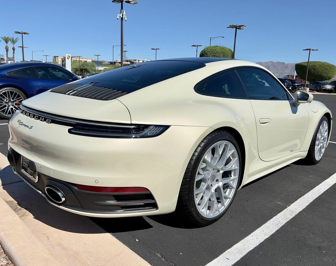PorscheCIub's tweet photo. Paint-to-Sample Geyser Grey 992 Carrera S https://t.co/OMYTaDL6Kw