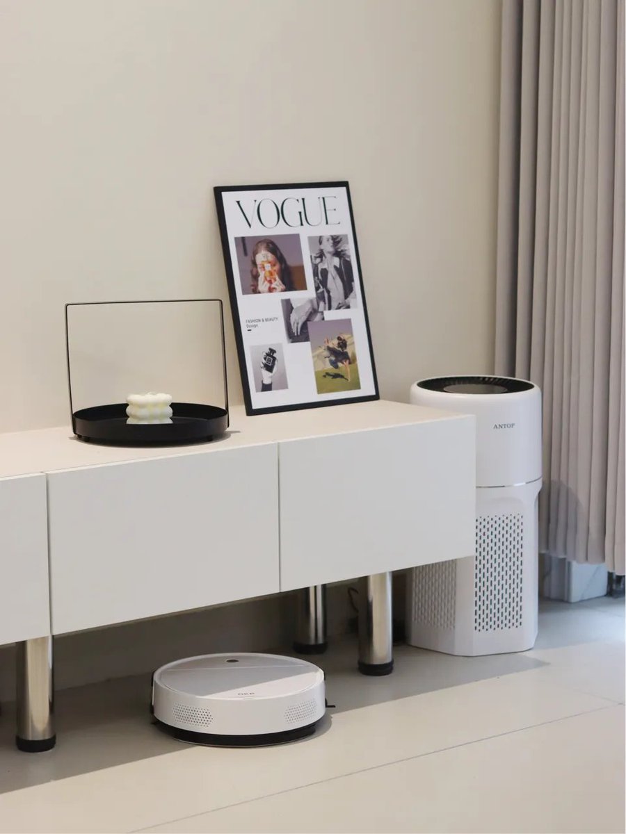 okplife's tweet photo. Experience hassle-free cleaning with OKP robots in your living room.
#OKProbot #robotvacuum #cleanhome #homedecor #homesweethome
#gifts https://t.co/wNrTaNWR7h