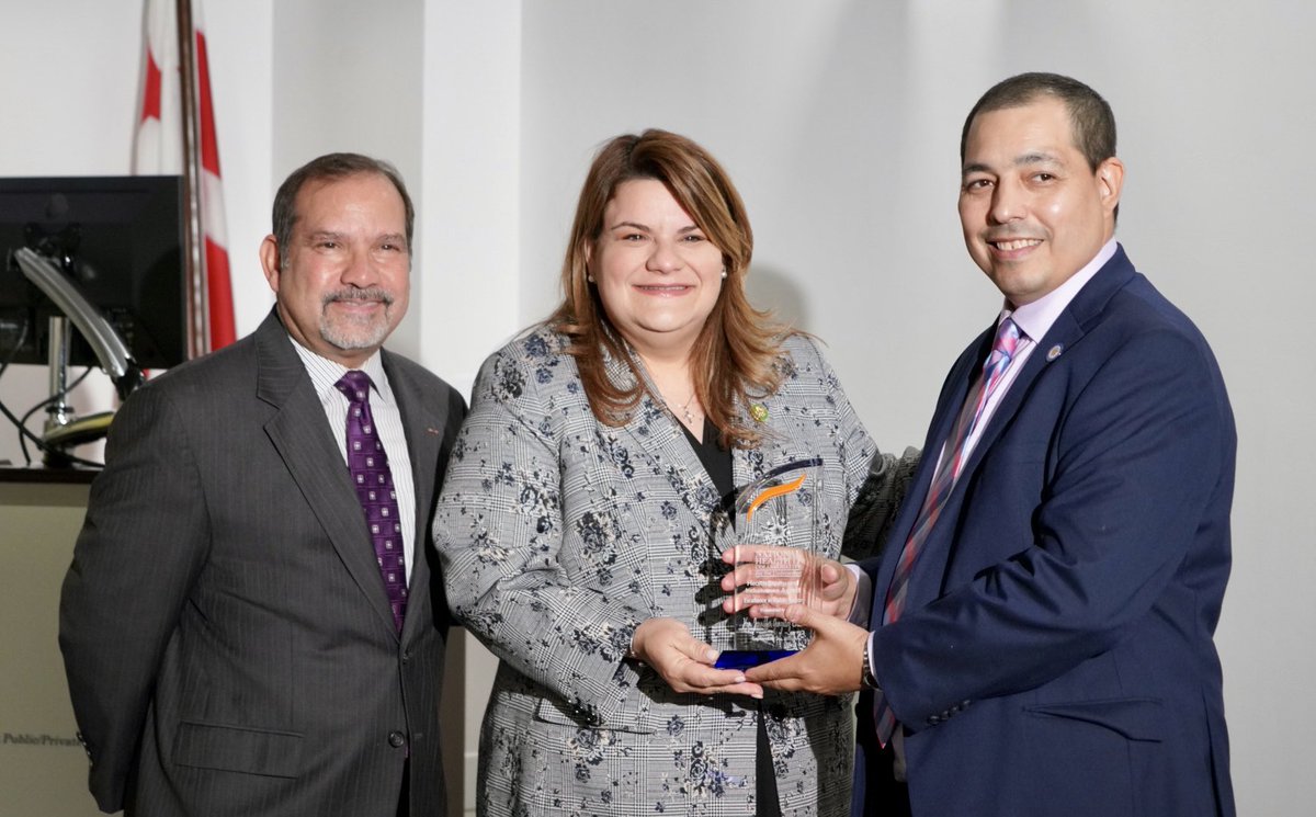 Profundamente agradecida por el reconocimiento de <a href="/NHITunderserved/">NHIT</a>. La prolongada falta de trato igualitario de Puerto Rico, en la política pública y el financiamiento federal como territorio de los Estados Unidos, es más evidente en el área de la salud y atención médica. Las